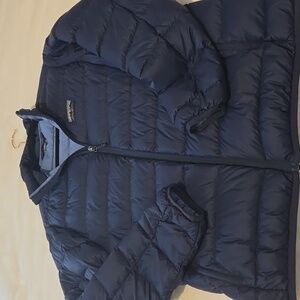 Eddie Bauer Men's Dark Blue Puffer Jacket